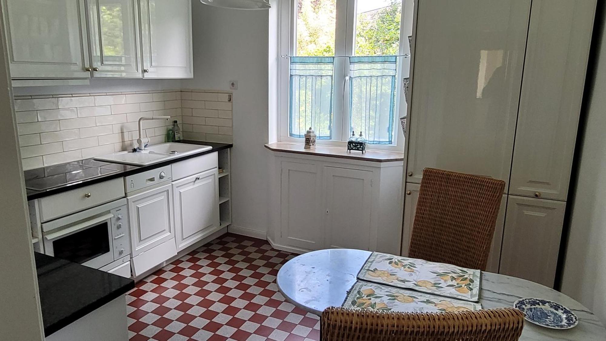 Apartment Ganze Mit Garten